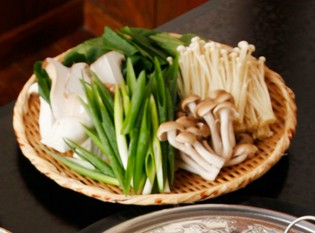 地元産の京野菜など、厳選した野菜やきのこを使用しています