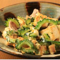 シンプルで素朴なホッとする味『ゴーヤーチャンプル』