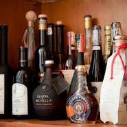 ワインや『グラッパ』など、イタリア産にこだわったお酒が充実