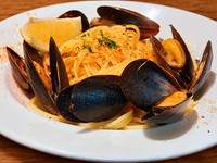 ムール貝の濃厚な旨味をたっぷりと閉じ込めた。オイルパスタ。