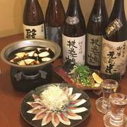 酒発祥の地しまねは酒どころ、店主出身の益田の銘酒「扶桑鶴」をはじめ、日本酒の品ぞろえは全て島根のお酒、珍しい限定酒など含めて店主の気分で銘柄は変わります