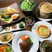 世界各国の料理を味わえる当店はそれだけで楽しい話題には尽きないこと間違いなし！
また、掘りごたつ式のお座敷もご用意しておりますのでゆったりとお楽しみいただけます。