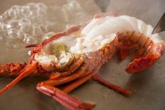 凝縮された甘みがたまらない『伊勢海老』