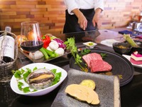厳選した国産牛に加え、フォアグラや天然の鮑がお楽しみいただけるコースです