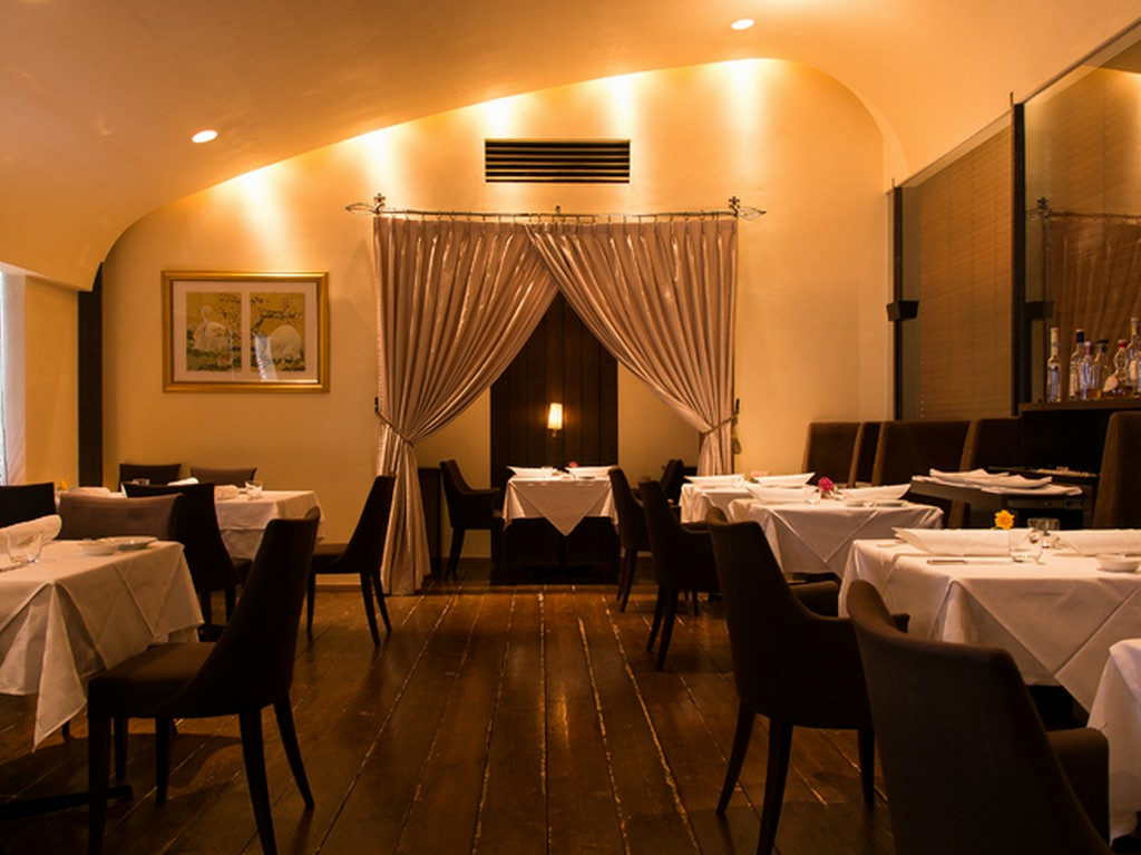 洗練されたイタリアンを、温かく優雅な空間で