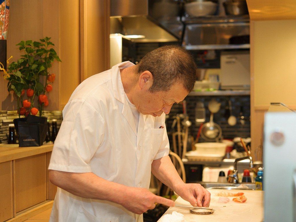 開店以来、40数年の老舗。この店ひとすじです