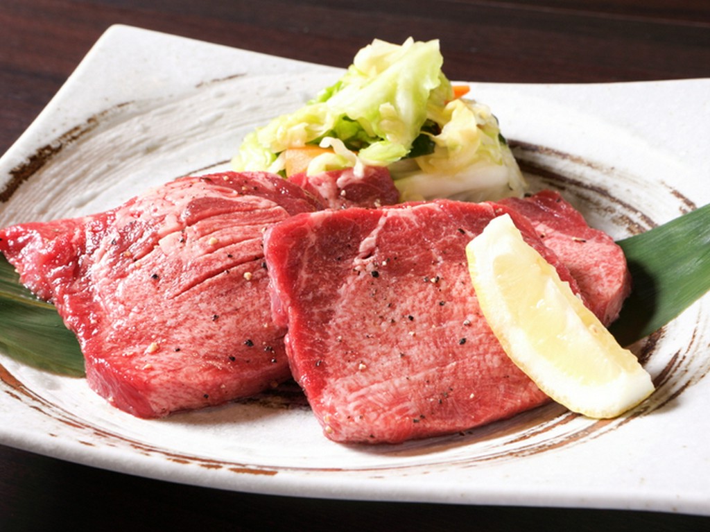 食べごたえ感に大満足！『仙台名物　厚切り　牛たん塩焼き』