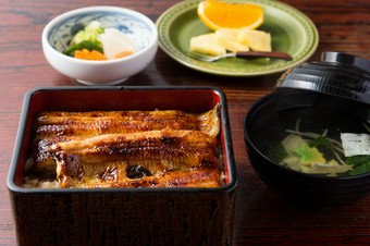 伝統の技術が凝縮した『鰻重御定食 上』