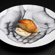 　コースは約10品で、希望があればペアリングにも応じてくれます。一体朝何時から作業していたのだろうか。と疑問に思うほど手間暇掛けられた料理が、私たちに至福のひとときを提供してくれます。