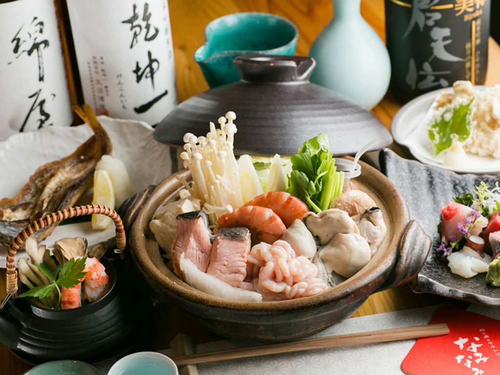 落ち着いた空間で会話も弾む、季節のコース料理を