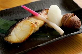 じっくり熟成、焼き上げた『銀たらの西京焼』