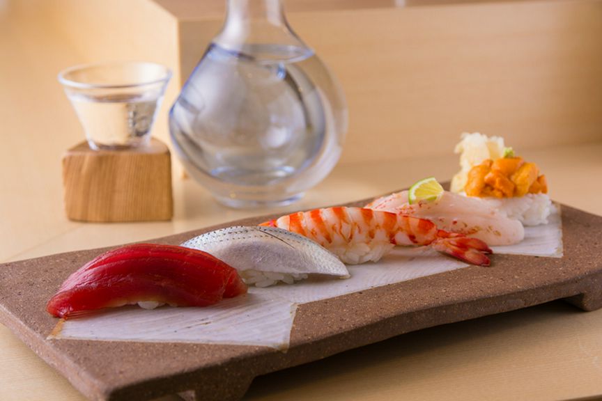 「舌」と「目」を満足させる、色鮮やかなにぎり