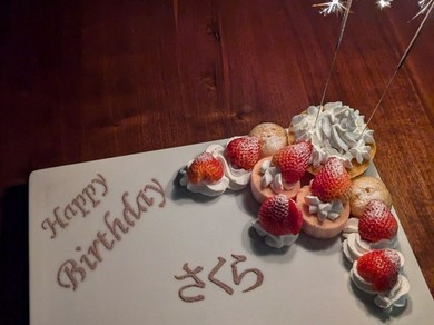 季節ごとに店内のデコレーションがお洒落に変わる