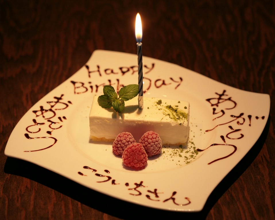 記念日やお誕生日のプレート＆演出無料!!