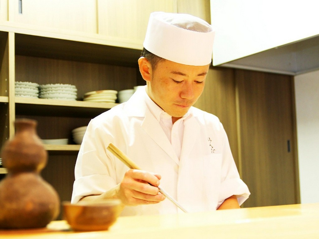 予約の時点で料理人に直接相談ができます