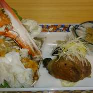 内海の渡り蟹を蒸したものと自家製の猪を荒味噌につけてじっくり焼いたものです。お酒のあてにもなります。