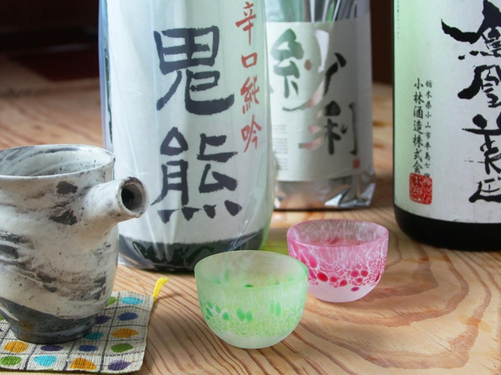 和食によく合う！　そんな各地の旬の地酒が揃っています