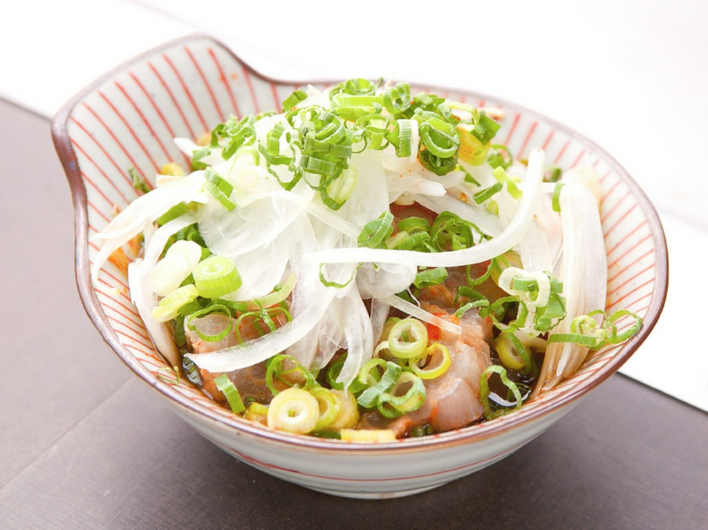 圧力鍋で牛のアキレス腱をやわらかく煮た『スジポン』