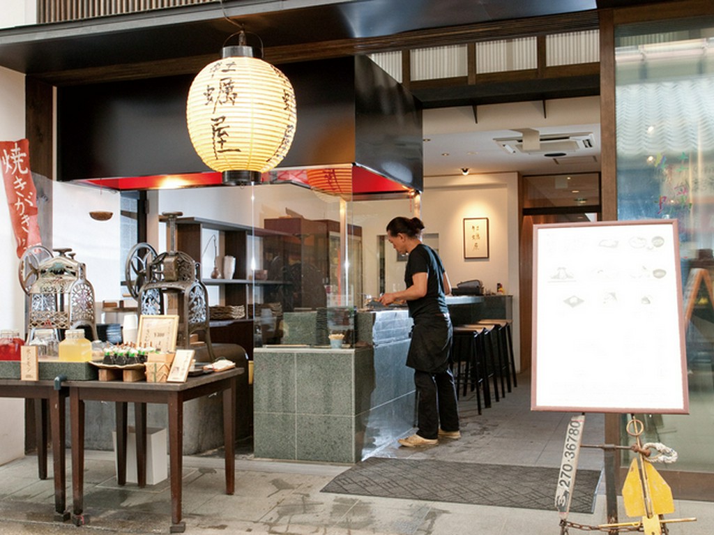 観光の途中やデートの食事にも気軽に立ち寄れるお店