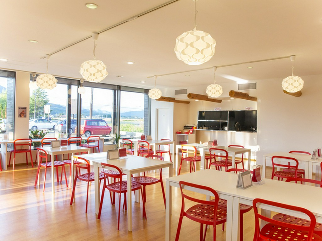 雄大な磐梯山を眺めながら味わう馬肉は格別です