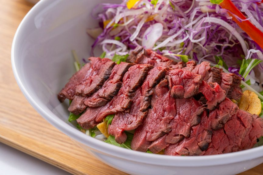 最高級の新鮮な国産馬肉だけを使ったヘルシーな料理が楽しめます