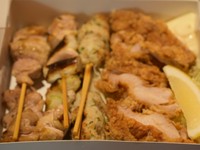 つくね・もも・ねぎま各２本 ＋ 鶏のからあげ