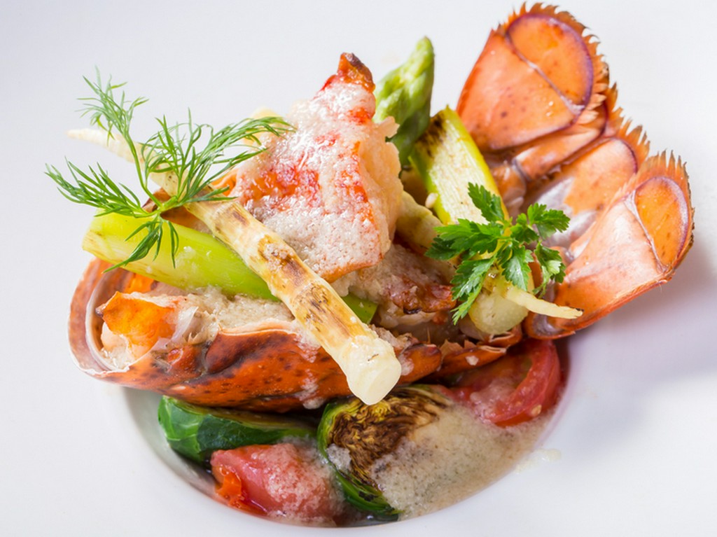 店主自慢の季節の味わいを存分に『おまかせ会席コース』