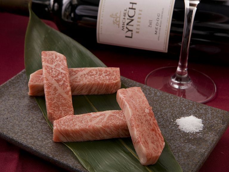 店長厳選のA5ランクの和牛の『上ロース棒角(塩)』