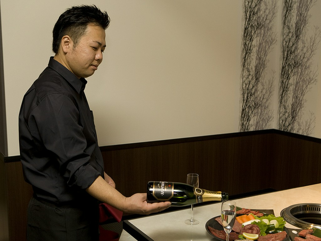 上質なお肉とワイン、そして最高のおもてなしで至福のひとときを