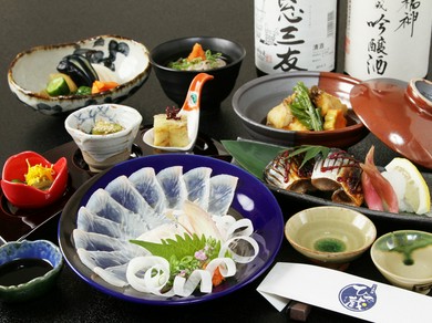 落ち着いた隠れ家のような空間で…