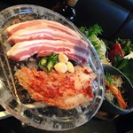 国産極上厚切豚サムギョプサルセット