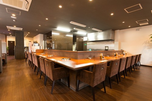 自信があるからこそ出来るオープンキッチン