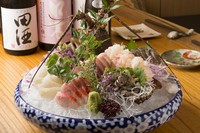 銚子港から直送された新鮮そのもの『刺身の盛り合わせ』