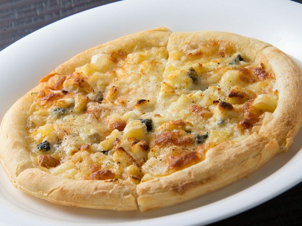 ５種のチーズピッツァ