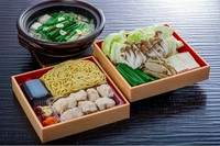 ＊特上和牛ホルモン、野菜、ちゃんぽん麺、ポン酢付き
（内容は季節によって変わります）