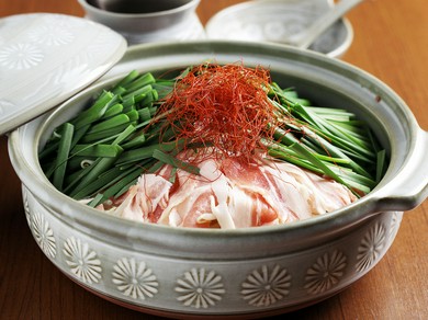 一口食べるごとに体の芯からほっこり暖まる『もつ鍋』