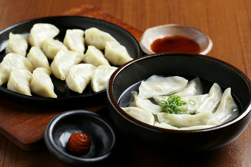 プリッとした食感とジューシーな味わい『水餃子』