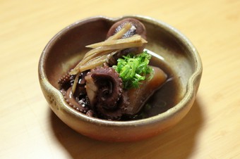 新鮮な生のいいだこを煮込んだ、柔らかでお酒の肴に最適な『いいだこの旨煮』