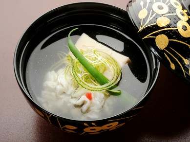 お祝いの席の雰囲気を更に盛り上げる空間とお食事です