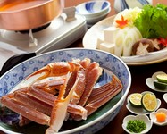 ご予約はお電話にてお願いいたします。（06）6346-0147

冬の味覚の王様「ふぐ」「かに」を一緒にご堪能いただける、今だけの特別なディナープランです。