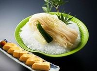 だしまき玉子、稲庭うどん（温・冷）、デザート付