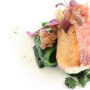 ・アンティパスト4種
・リゾット
・パスタ
・選べるメインディッシュ
・選べるドルチェ
