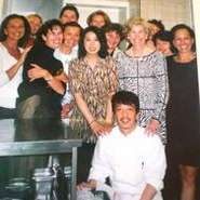 お世話になっている人から、毎日訪れてくれる方たちまで。一期一会の精神を大事に考え、接客しています。その温かみのある応対が、人気のある秘密。美味しい料理と共に、ホッとできる時間を提供しています。