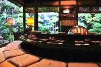 ３月の広瀬コース　天ぷら6品　『　花海老・鯛・穴子・季節の野菜2種・天丼または天茶　』　＊仕入れ状況により内容が変わる場合がございます。
