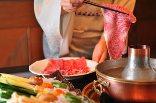 伝統の味わいやもてなしを大切に、心を込めたサービスを