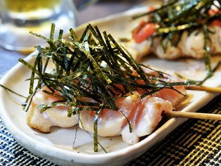 お店に来て味わってみないと分からない、極上の旨味を持った鶏肉