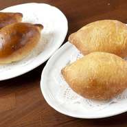 挽肉の入ったロシア風揚げパン