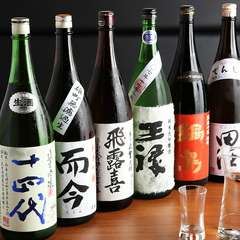米の特徴を生かした「きき酒セット」や通しか知らない日本酒提供