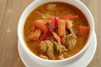 CNN世界美食ランキングNo.1に輝いた『マッサマンカレー』