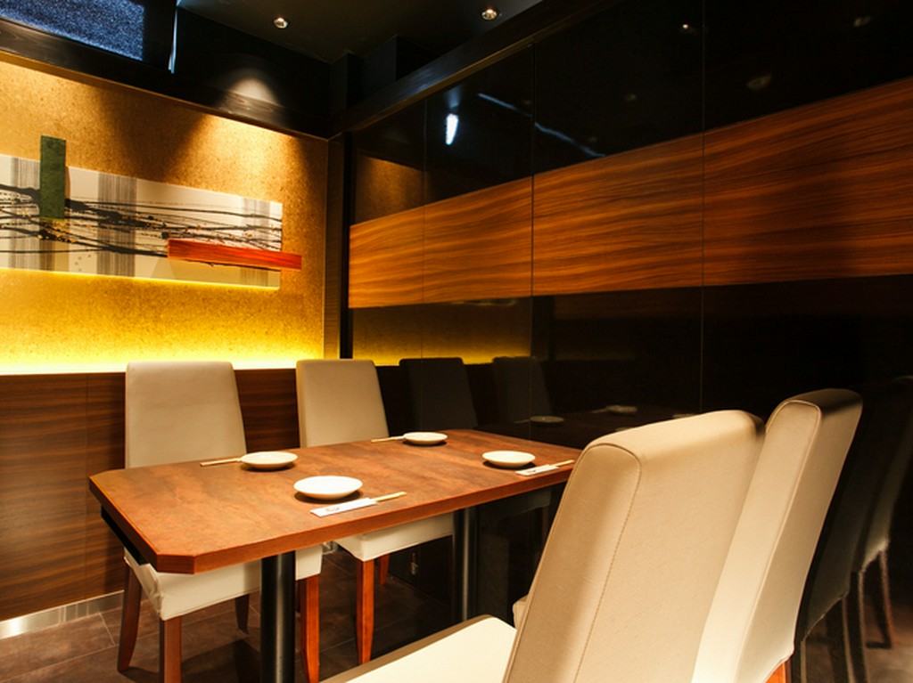 気の合う友達とおしゃべり女子会